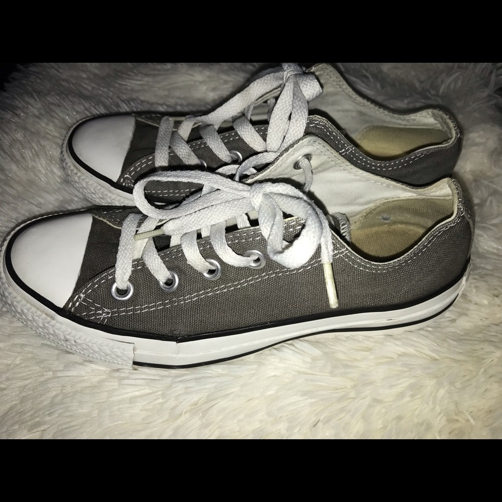 Women’s grey Converse sneakers size 6 - Picture 3 of 6